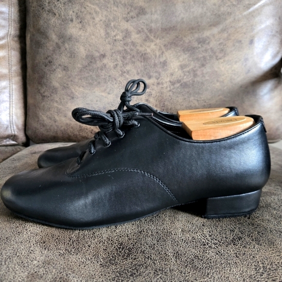 Men's Capezio Latin Ballroom Dance Shoes - Picture 3 of 9